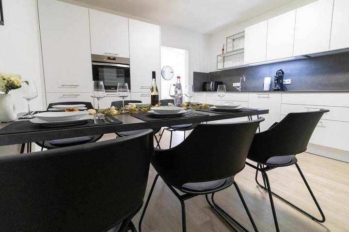 Ferienwohnung für 8 Personen, mit Balkon und Ausblick in Brauneberg