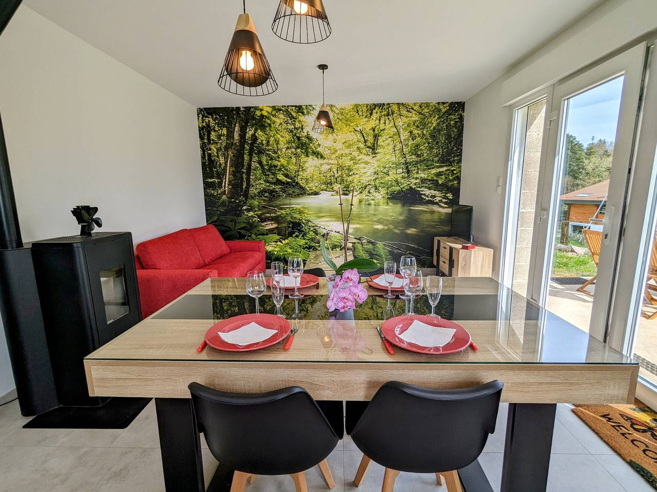 Maison neuve et paisible avec étang privé, terrasse et randonnées aux portes du Pays de Salm in Moyenmoutier, Saint-Dié-des-Vosges