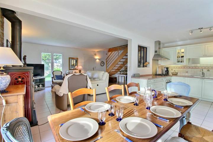 Gîte pour 10 personnes, avec jardin dans Kerhillio - 2