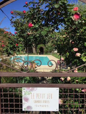Chambre d’hôte pour 2 personnes, avec jardin et piscine dans Auvergne-Rhône-Alpes
