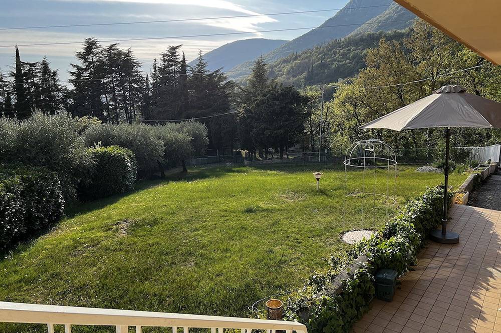 Privatsphäre und Ruhe, nur wenige Kilometer vom See entfernt in Caprino Veronese, Gardasee-Berge