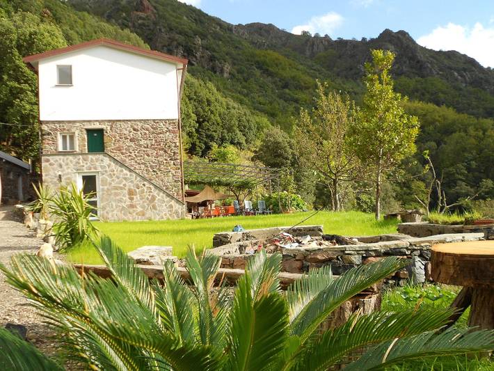 Casa vacanza per 4 persone, con Piscina a Casarza Ligure