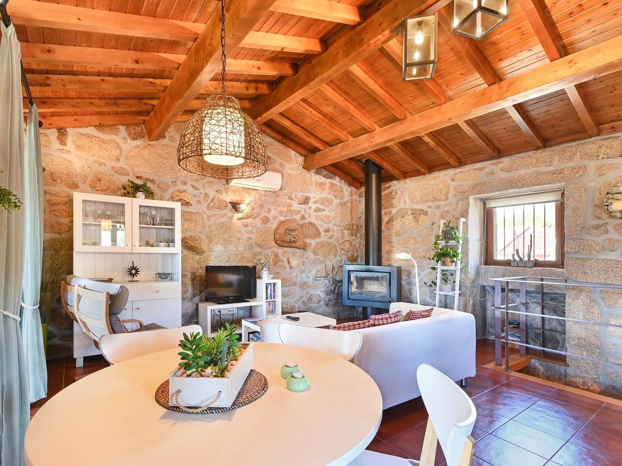 Casas das Olas 2 - Großartige Aussicht, 2 Pools, idealer Ort zum Entspannen und in São Jorge e Ermelo, Distrito de Viana do Castelo
