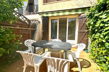Gîte pour 4 personnes, avec jardin, adapté aux familles à Mandelieu-la-Napoule