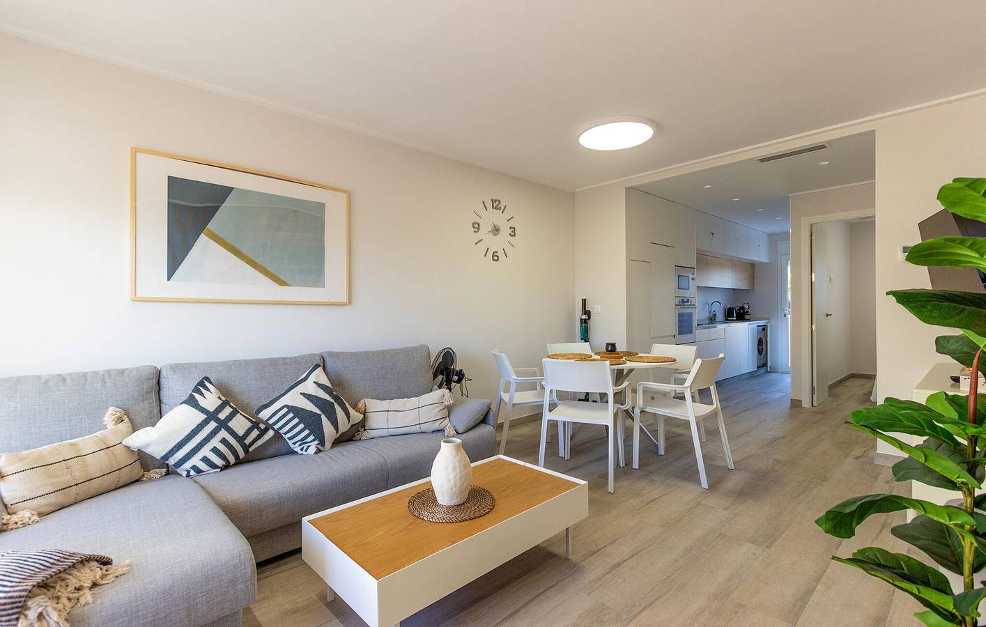 Apartamento de lujo en la playa con piscina y aparcamiento in El Mojón (Alicante), Pilar de la Horadada