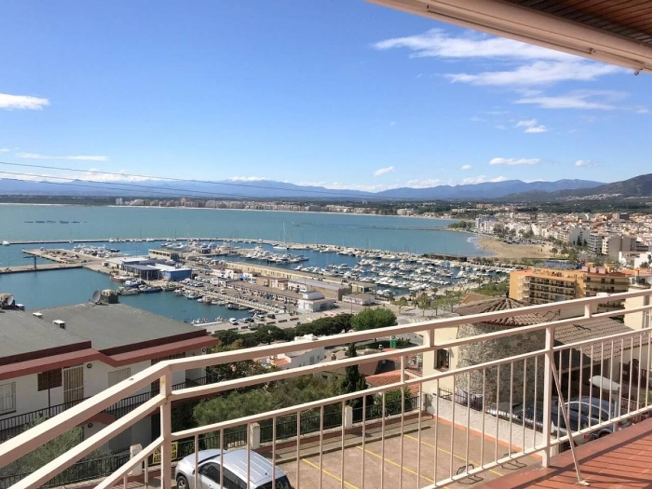 Geheel appartement, Vakantieappartement voor 6 personen met terras in Roses, Upper Empordà