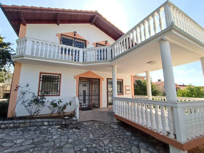 Ferienhaus für 12 Personen, mit Balkon/Terrasse in Montenegro - 2