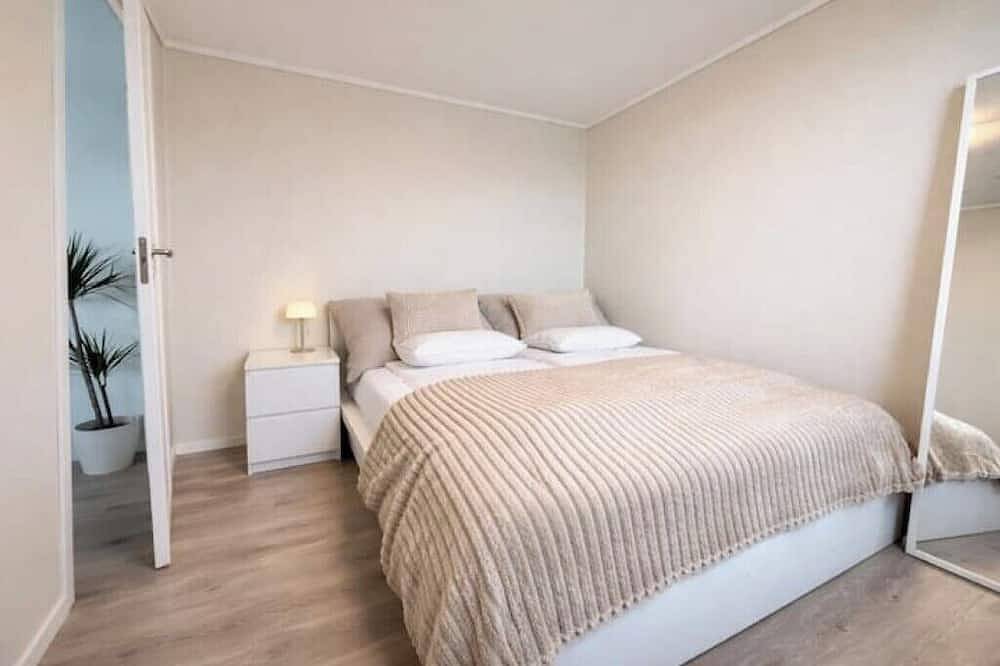 Ganze Wohnung, Modern 4Br Beachfront Apartment with Dock + Free Parking in Stavanger
