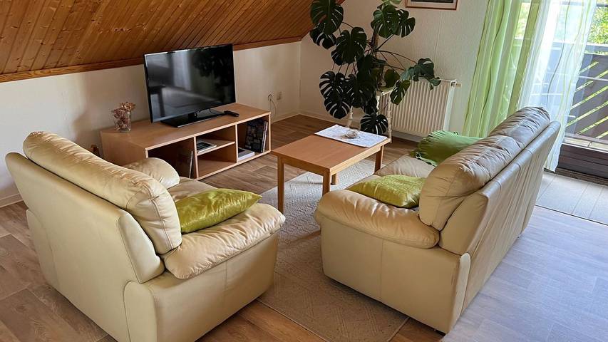 Ferienwohnung für 4 Personen, mit Balkon und Garten in Lohme - 2