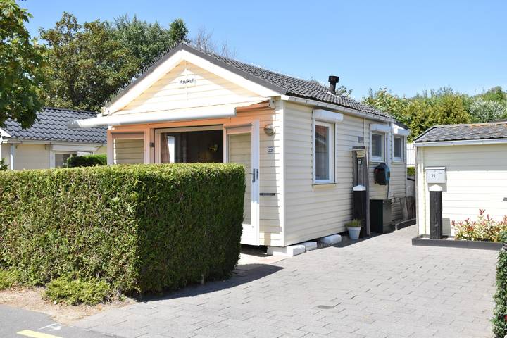 Ferienhaus für 2 Personen, mit Terrasse in Zeeland