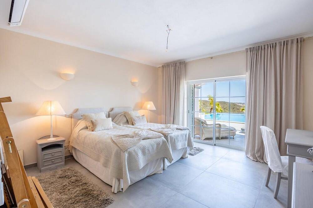 Privates Schlafzimmer in einer luxuriösen Villa, Budens in Budens, Faro Distrikt