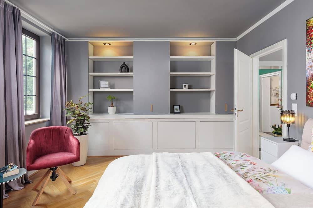 Ganze Wohnung, Wachtelburg: Luxus-Apartment zwischen Seen und Wald direkt vor Potsdam & Berlin in Geltow, Schwielowsee