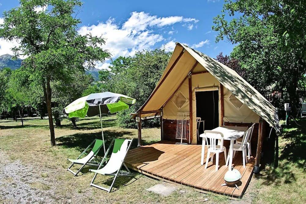 Tente toile et bois Insolite nature sans sanitaire 4 personnes in Baratier, Parc national des Écrins