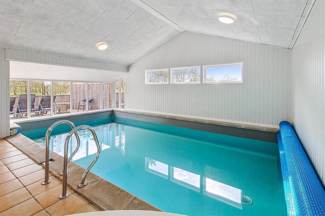 Nice home in Rømø w/ 5 Bedrooms, Indoor swimming pool and Wifi in Toftum, Rømø