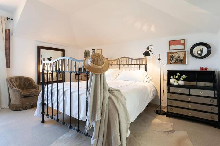 Chalet para 14 personas, con vistas además de jardín y piscina, Se admiten mascotas en Rias Baixas - 3