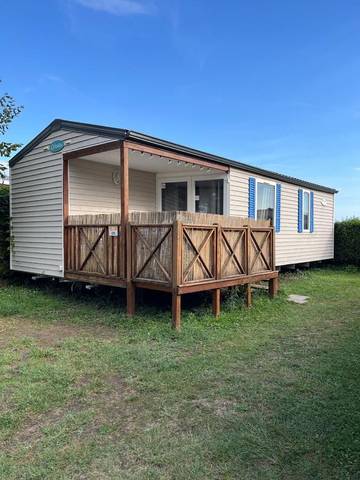 Gîte pour 5 personnes, avec vue ainsi que terrasse et jardin, animaux acceptés à Biesheim