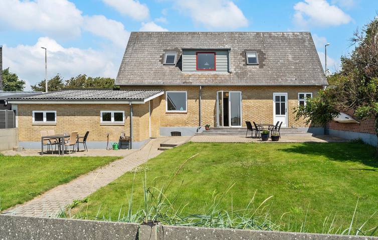 Appartement de vacances pour 4 personnes, avec terrasse et jardin