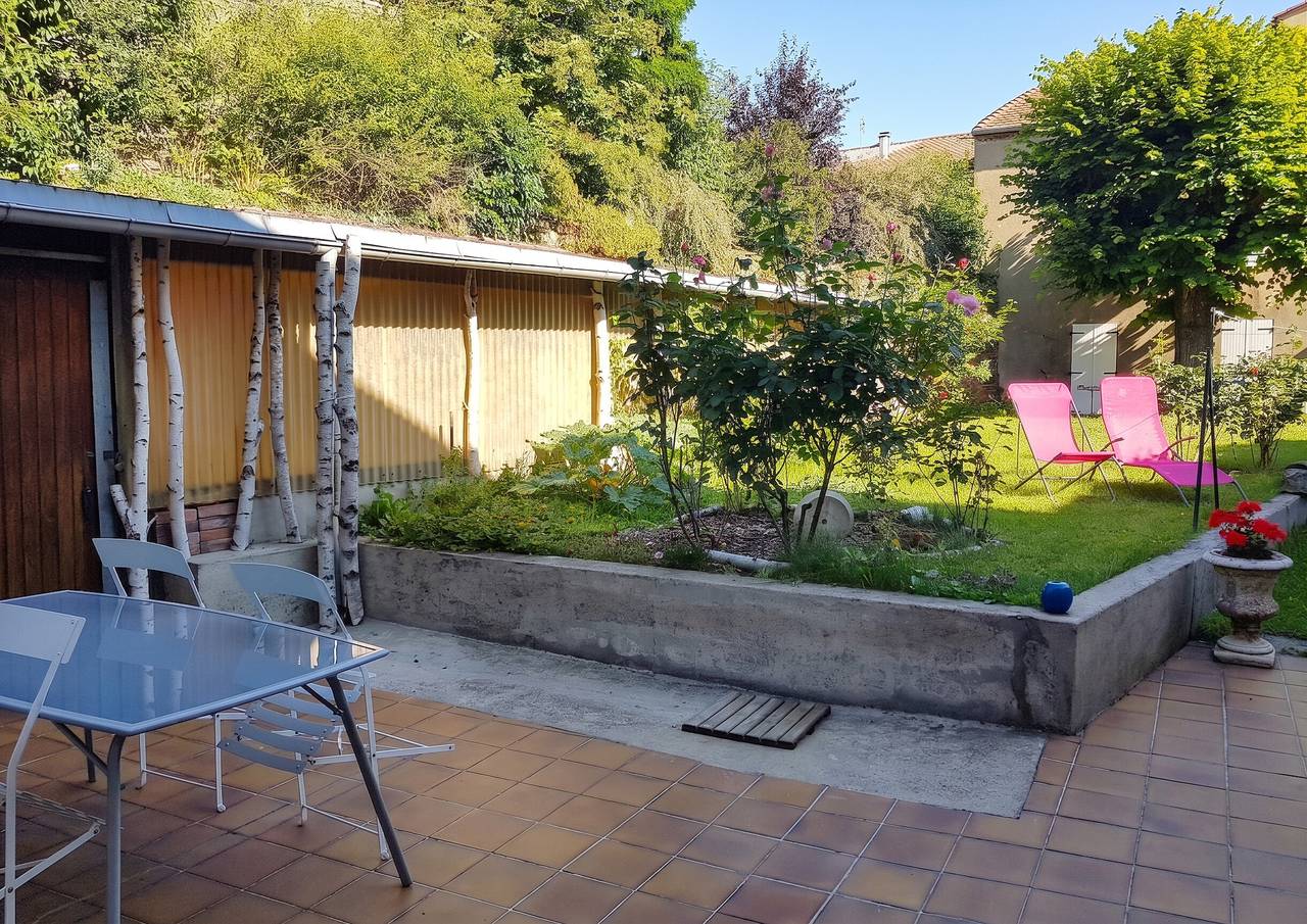 Ganze Wohnung, Gemützliche Wohnung in Langogne 65 m² mit Garten Terrace in Langogne, Mende und Umgebung