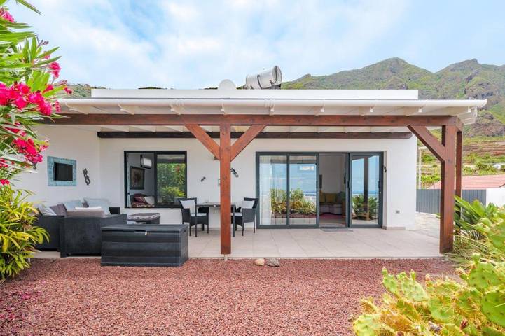 Apartamento para 2 personas, con Terraza además de Jardín y Vistas en Las Cruces