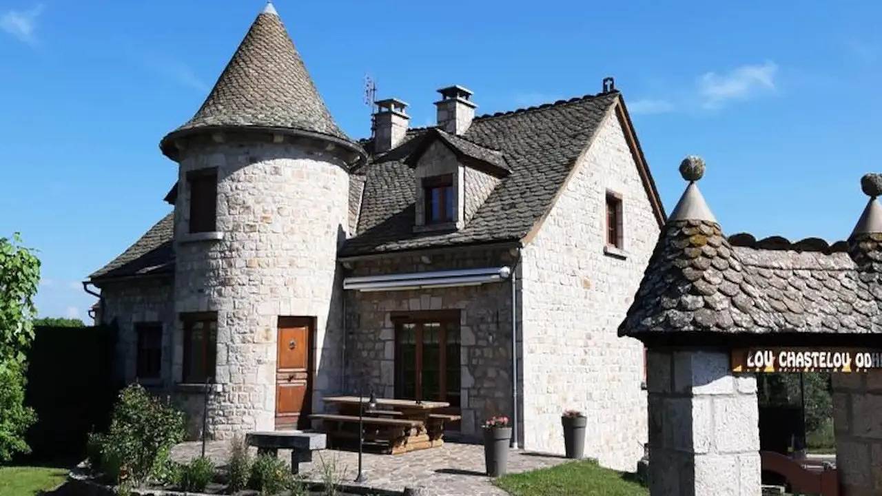 Appartement de vacances entier, Appartement de vacances pour 11 personnes avec piscine in Peyre-en-Aubrac, Région de Mende