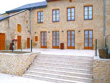 Gîte für 19 Personen, mit Terrasse und Pool in Champagne-Ardennen