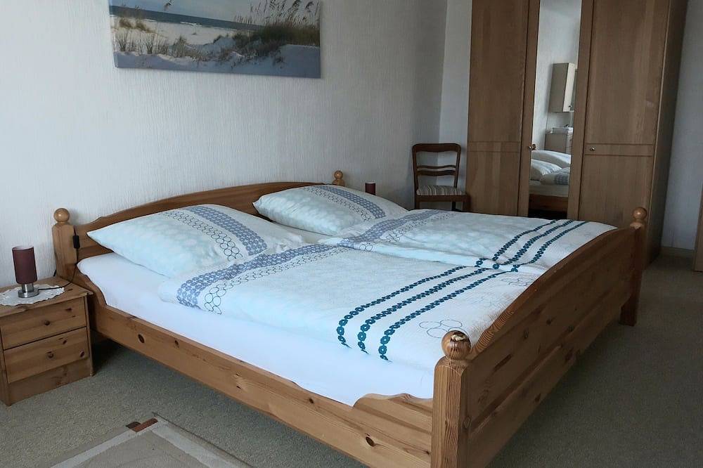 Ganze Wohnung, Ruhige Nichtraucher Ferienwohnung( ca.80qm. ) direkt am Waldrand gelegen. in Holzerath, Landkreis Trier-Saarburg