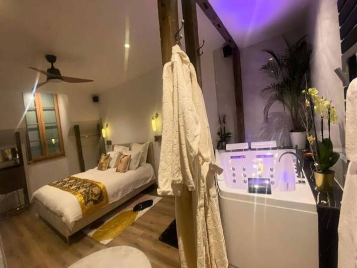 Gîte pour 2 personnes, avec Jacuzzi à Tulle - 2