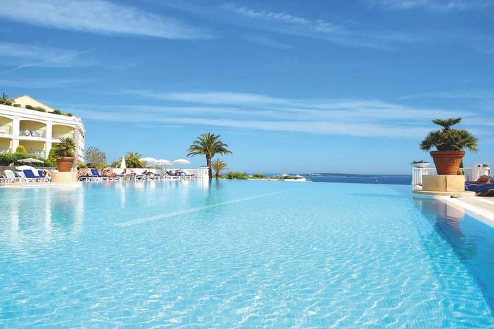 Ferielejlighed for 4 personer, med have og pool i Cannes