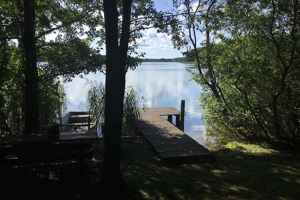 Ganze Wohnung, Ferienwohnung mit Angelboot in Herzwolde - Ferienwohnung in Herzwolde in Wokuhl-Dabelow, Mecklenburg-Strelitz