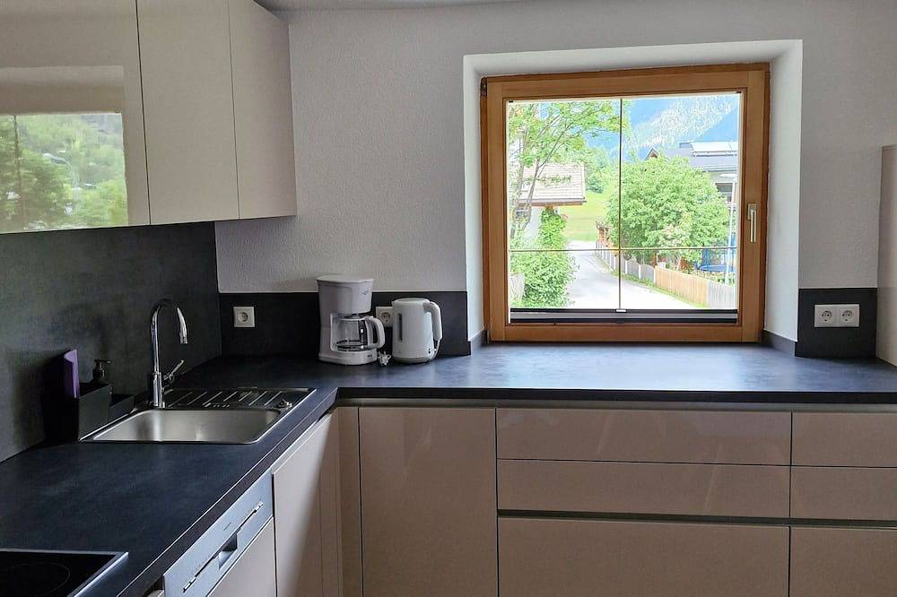 Ganze Wohnung, Ferienwohnung Zirbe - Waldhäusl in Feichten, Kaunertal