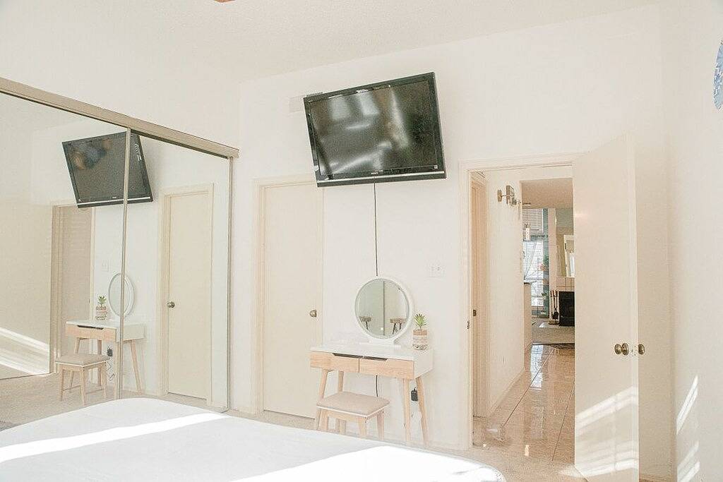 Ganze Wohnung, 2 bd /1 b condo &fireplace. 10 min to Dfw airport in Irving, Dallas County