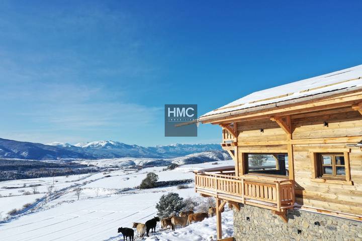 Chalet pour 12 personnes, avec balcon ainsi que sauna et jacuzzi à Bolquère - 3