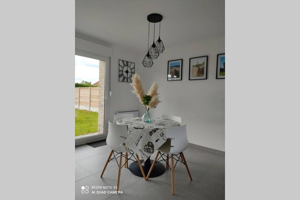 Two-Bedroom House in Oye-Plage, Région de Saint-Omer