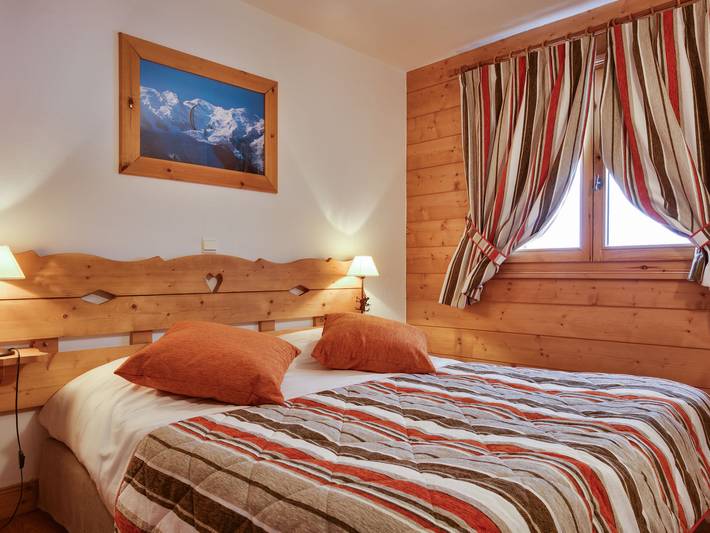 Gîte pour 8 personnes, avec balcon et sauna, animaux acceptés à Villard-sur-Doron - 4