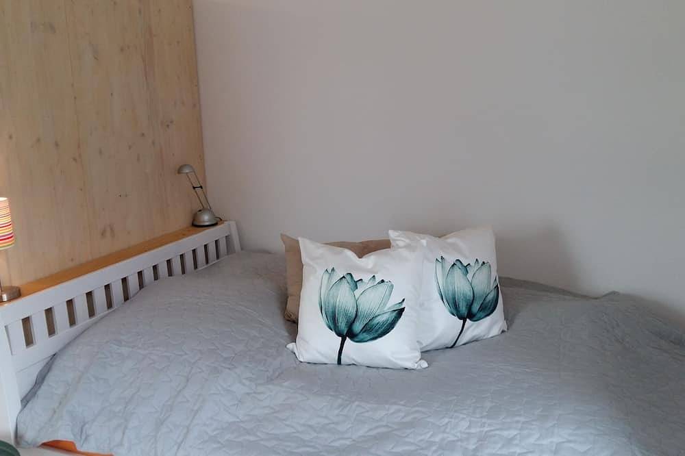 Ganze Wohnung, Sonniges Apartment in Jugendstilvilla im Ludwigsburger Süden in Ludwigsburg, Landkreis Ludwigsburg