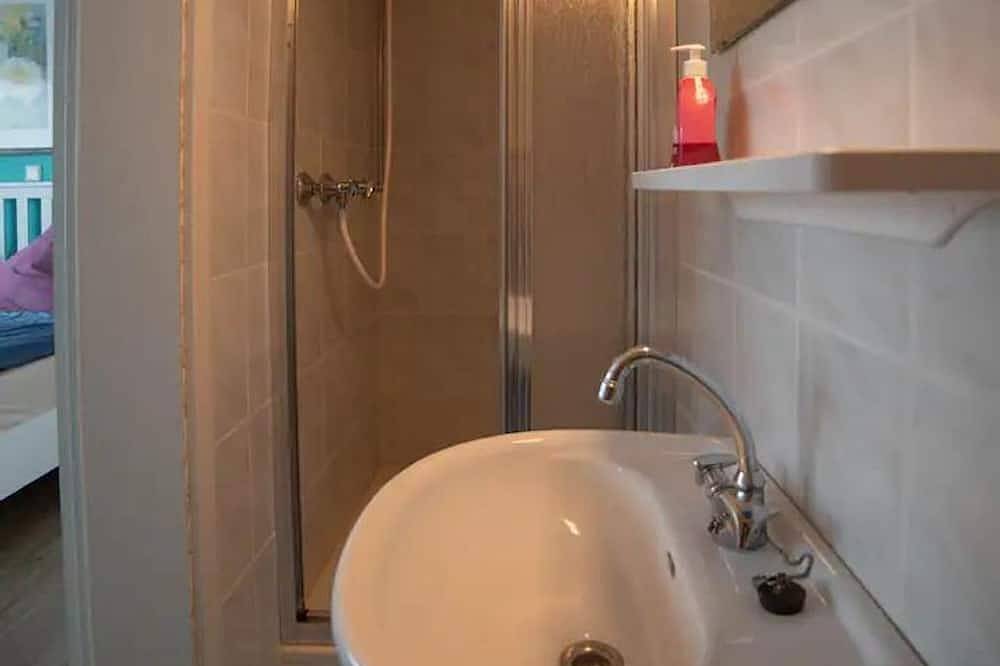 Apartamento entero, Double room, shower and bath, Wc, balcony - Ferienwohnung Am Waldrand in Neuenheerse, Bad Driburg