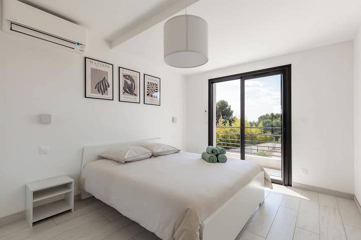 Villa pour 8 personnes, avec jardin ainsi que balcon et piscine à Sanary-sur-Mer - 4
