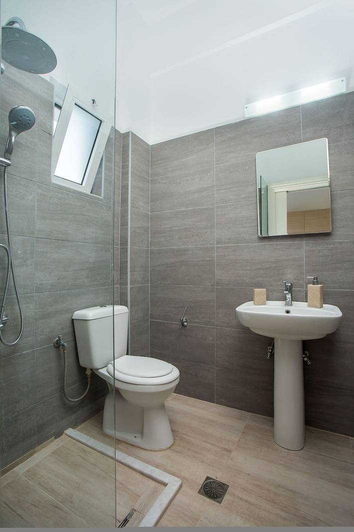 Gîte pour 2 personnes, avec balcon ainsi que jardin et piscine à Faliráki - 3