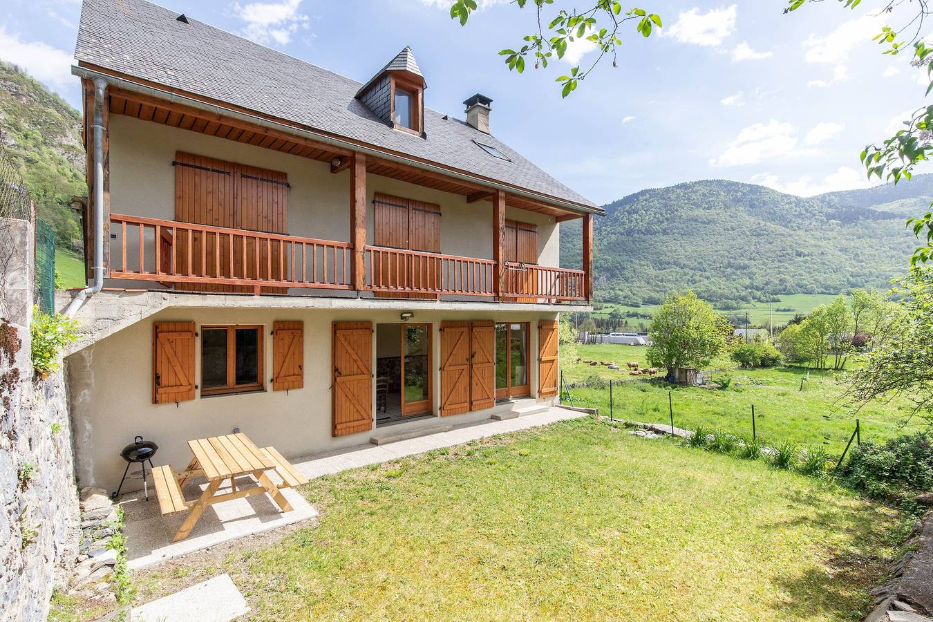 Appartement entier, Le Refuge d'Ancizan - Avec Vue Montagne in Ancizan, Parc national des Pyrénées