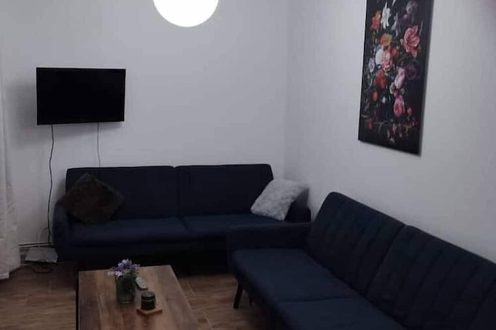 Ganze Wohnung, Wohnung Monteure 4 Personen, zentral, ruhig, Küche in Lübbecke, Wiehengebirge