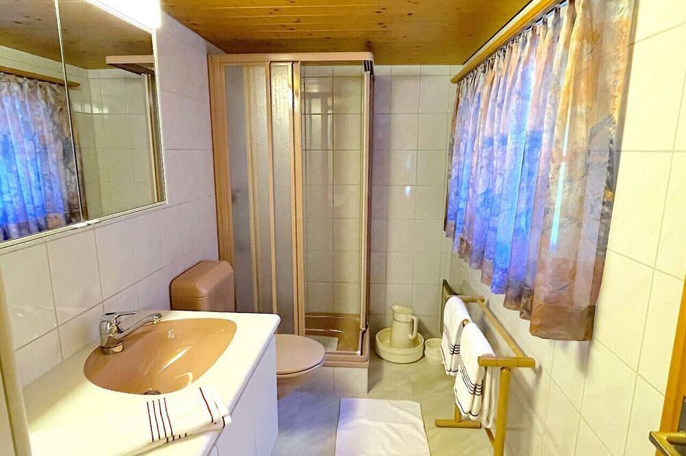 Ganze Wohnung, Concierge, Lake Thun/Alps Scenic Views by Swisshut in Därligen, Thunersee