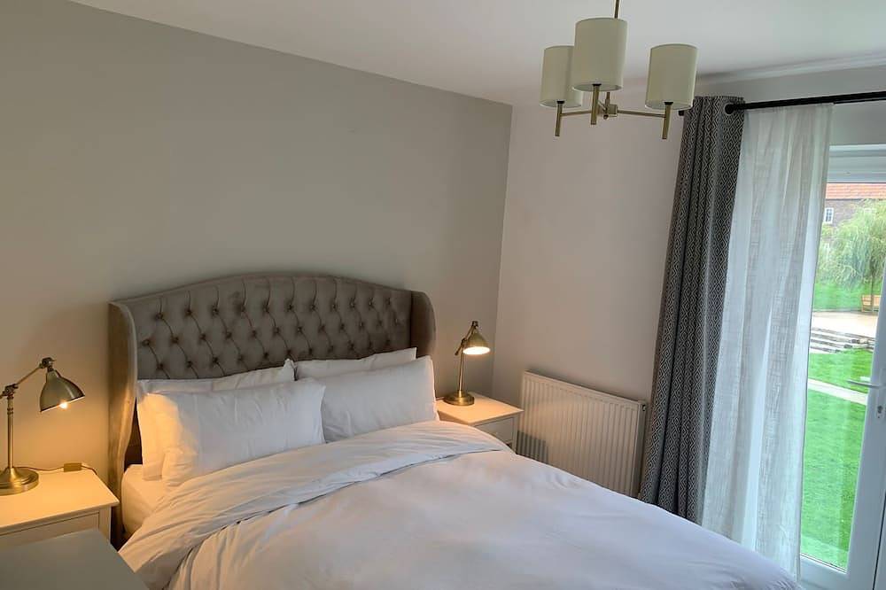 Waves @ The Bay -  a cottage that sleeps 5 guests  in 2 bedrooms in Filey, North Yorkshire
