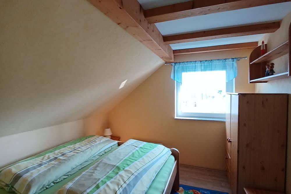 Ganze Wohnung, Allein im Häuschen,  4 Pers.(2 Pers.Nachlass a. Anfrage) Kamin, Natur, Rad, Ski. in Hammerbrücke, Muldenhammer