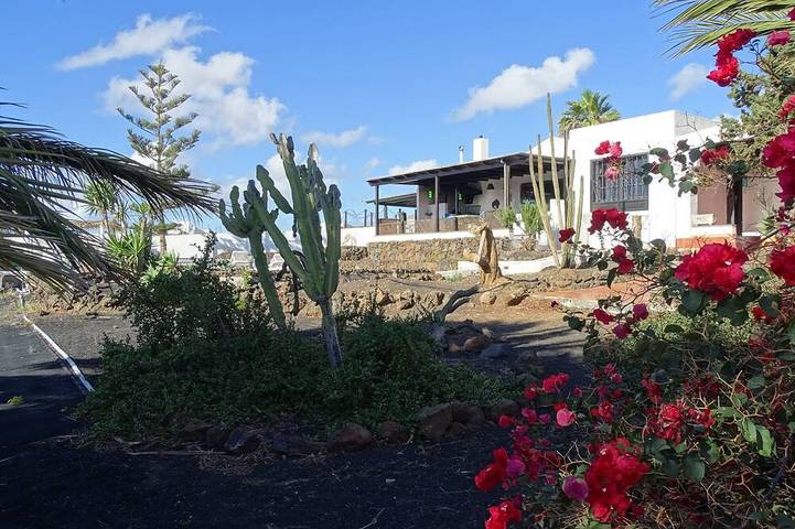 Villa de campagne avec vue sur l'océan avec Wi-Fi. in Mácher, Tías