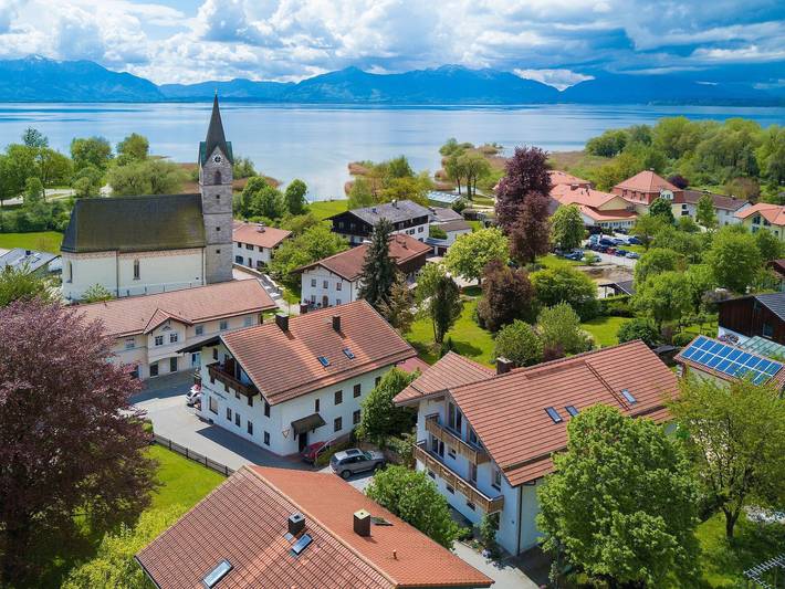 Ferienwohnung für 3 Personen, mit Garten und Terrasse am Chiemsee