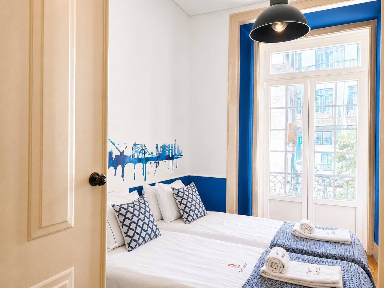 Hel leilighet, 4Br Alfama w/ Cathedral View â¢ Groups â¢ Tram 28 in Sé, Santa Maria Maior
