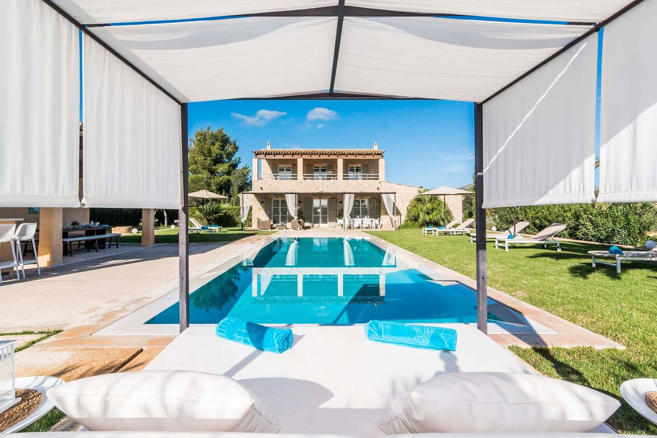 Villa "Can Bossa" con vista sulle montagne, Wi-Fi, piscina, giardino e terrazza in Capdepera, Maiorca orientale