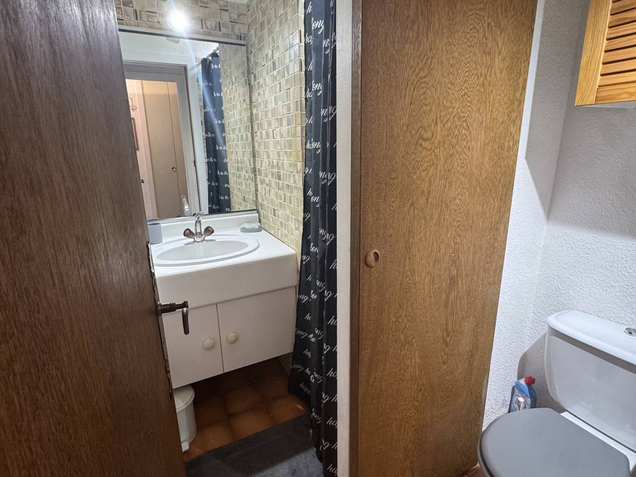 Entire studio, Studio Cabin 4 Pers, Pets Allowed, Arâches-la-Frasse in Cruseilles, Saint-Julien-en-Genevois region