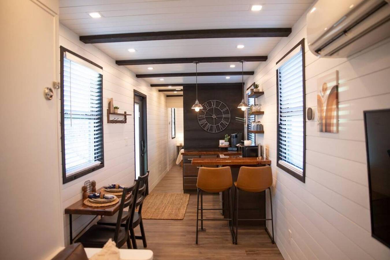 New  Endless Sunsets-Container Home in Condado de Brewster