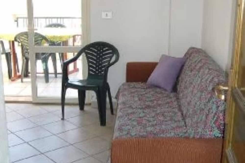 Ganze Wohnung, Sardinien - Cala Gonone (Nu) - Meer und Berge - Apartment für 4 Personen, 80 m vom Meer entfernt, mit herrlicher Sicht auf den Golf in Cala Gonone, Dorgali